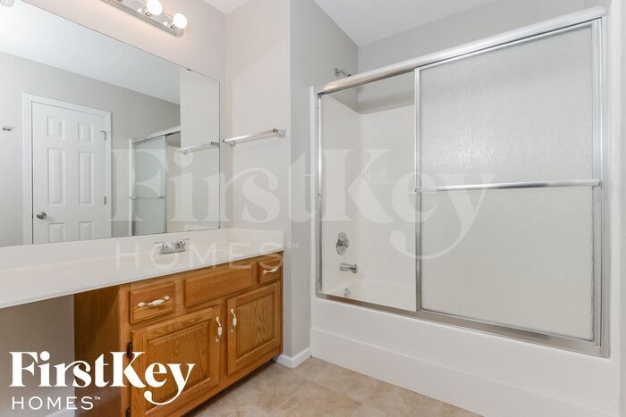 Building Photo - 609 Rosehill Dr