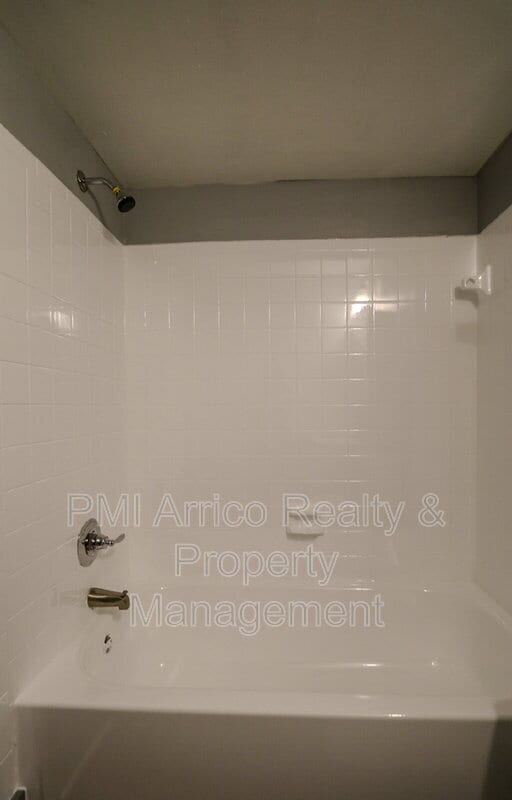 Building Photo - 1810 E 143rd Ave