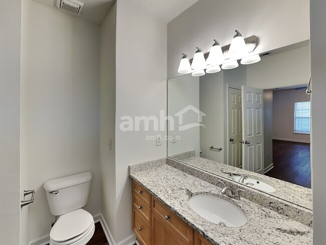 Building Photo - 432 Creekside Ln