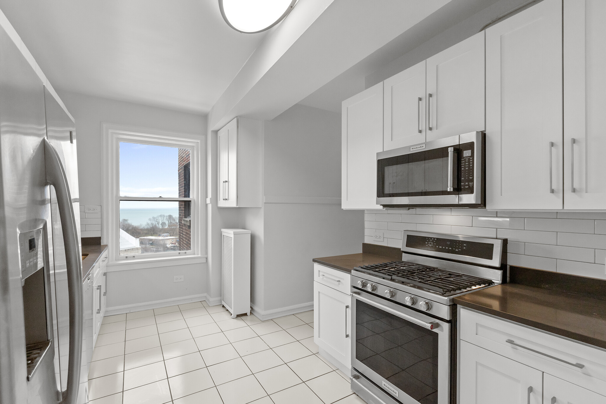 Building Photo - 534 W Stratford Pl