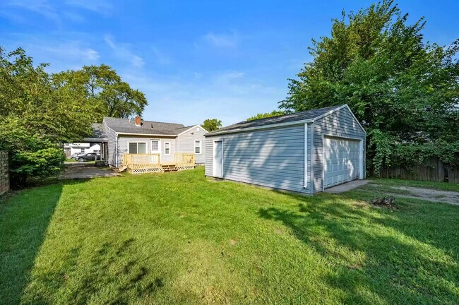 Back deck, garage, and additional off-street parking - 2112 N Hollywood Ave