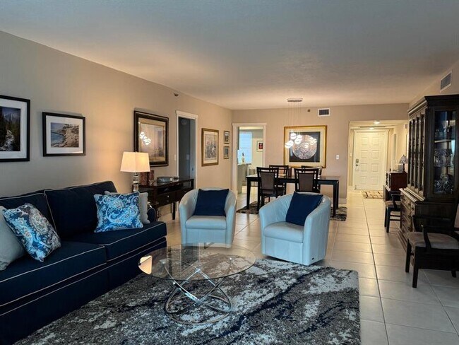 Building Photo - 3510 Oaks Way