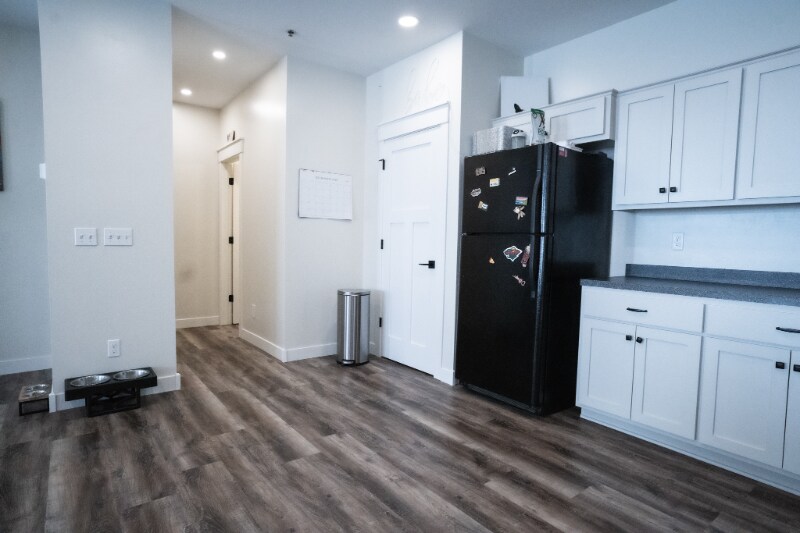 Building Photo - 24557 Superior Dr