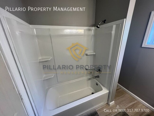 Building Photo - 3844 Graceland Ave