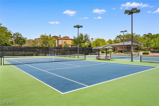 Building Photo - 3010 Hammerwood Dr