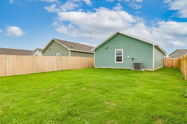 Building Photo - 1105 Catfish Ln