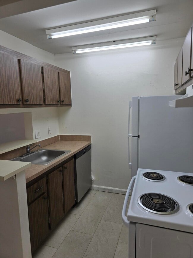 Building Photo - 1500 N Congress Ave