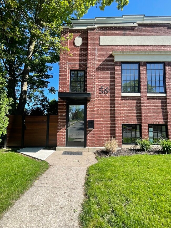 Primary Photo - 56 West Ave