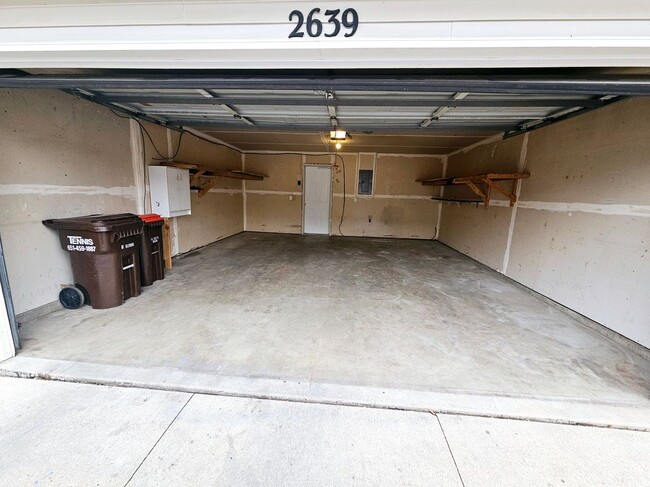 Building Photo - 2639 Yellowstone Dr