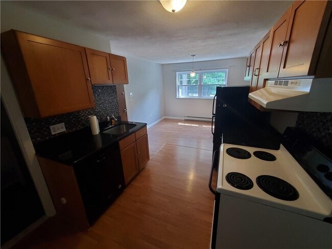 Building Photo - 11 Stonehenge Dr