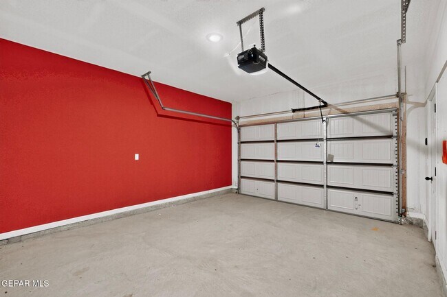 Building Photo - 14321 Chris Zingo Ln
