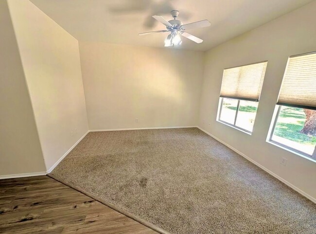 Building Photo - 3 Bedroom Townhome at Townes at Southpark ...