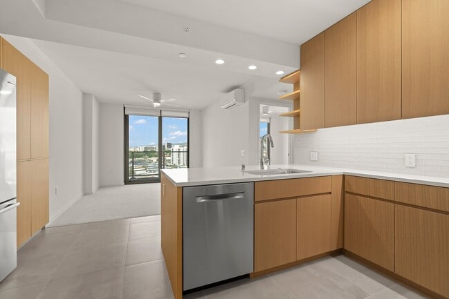 Building Photo - EV Station w/parking! Sky Ala Moana 1BR, 1BA, 2PKG, AC, W/D