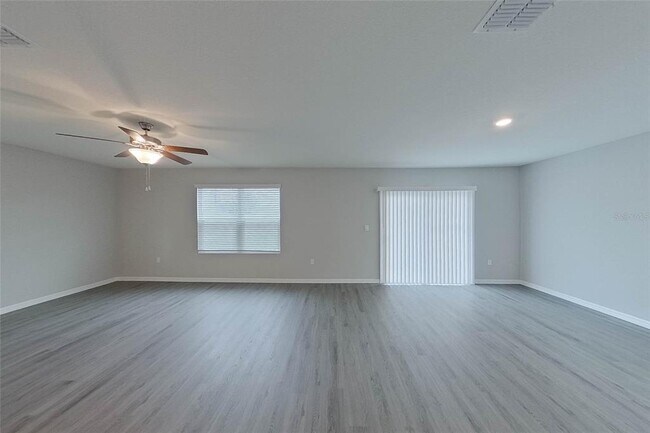 Building Photo - 8670 SW 43rd Ter