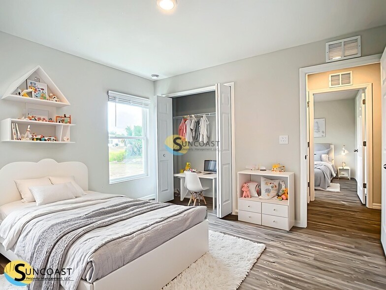 Building Photo - 8608 N Gilovu Dr