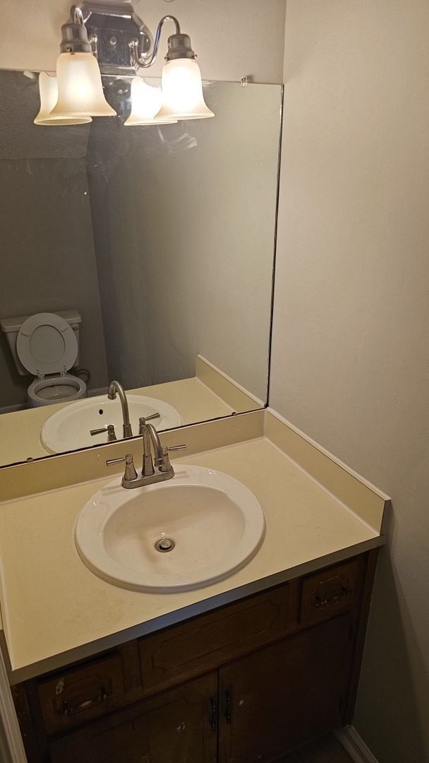 Building Photo - MOVE IN READY!!! RENT ME FIRST!! CALL TODAY!