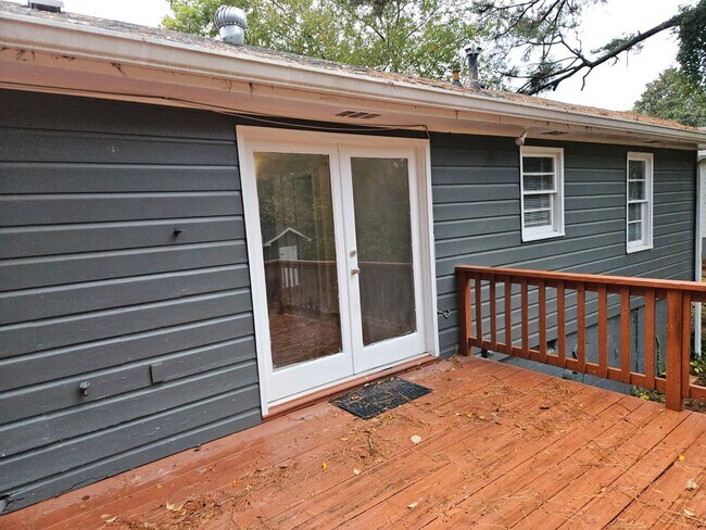 Building Photo - Marietta Ranch with Garage