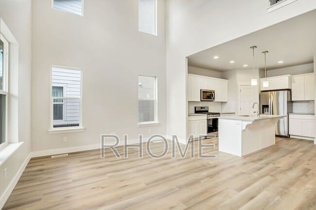 Building Photo - 13959 S Champlin Peak Dr