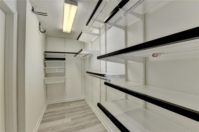 Building Photo - 3650 Ashford Dunwoody Rd NE