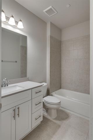 Building Photo - 915 Ponds Edge Ln