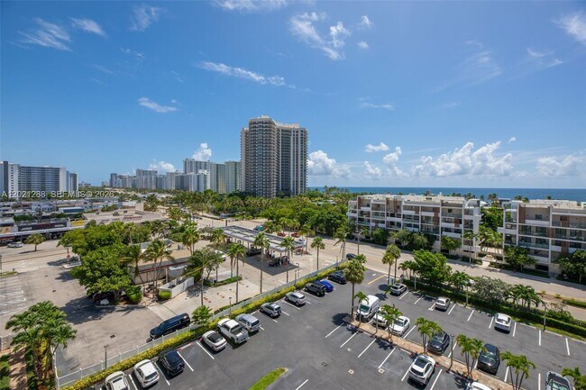 Building Photo - 3031 N Ocean Blvd