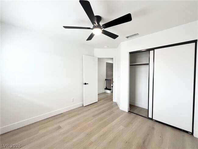 Building Photo - 4580 Allenford Dr