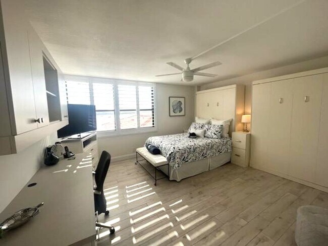 Building Photo - FURNISHED SIX MONTH RENTAL WATER VIEW BAHIA DEL MAR APRIL 29, 2026-OCT. 31, 2026