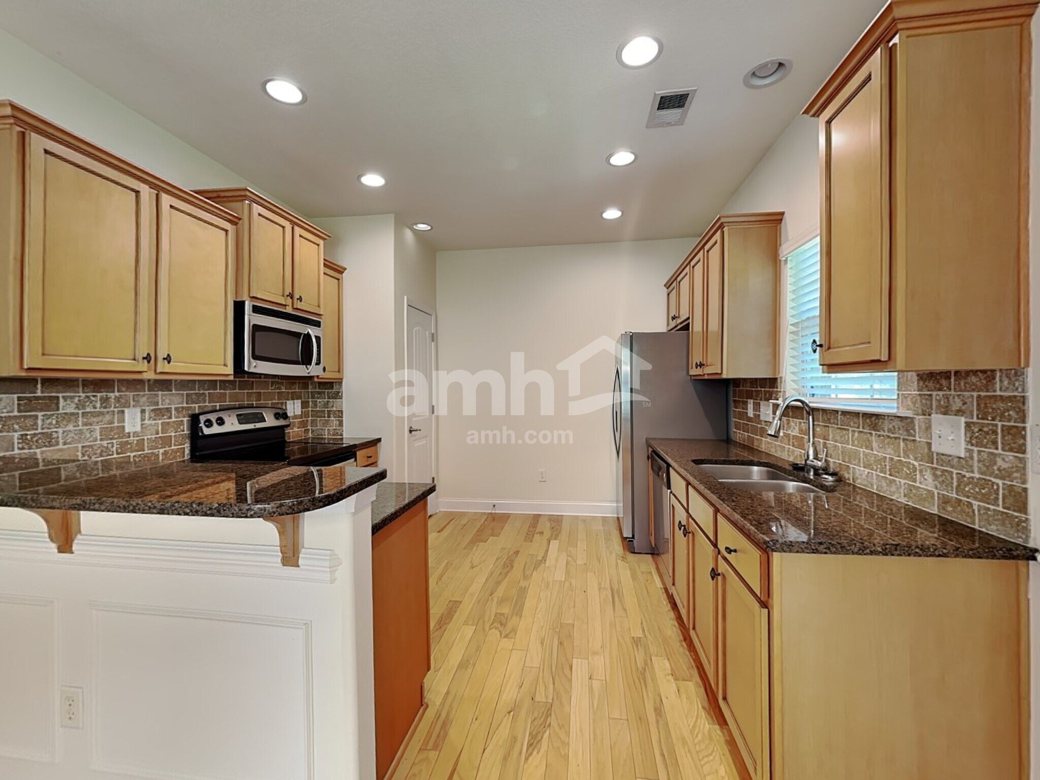 Building Photo - 101 Scottish Ave