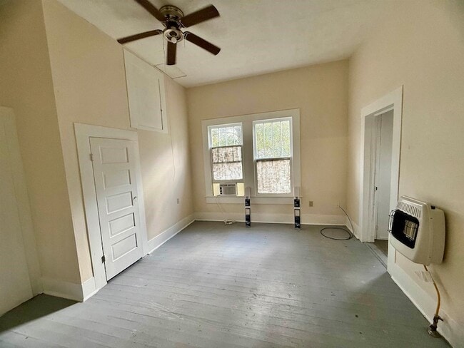 Building Photo - 470 S 3rd St