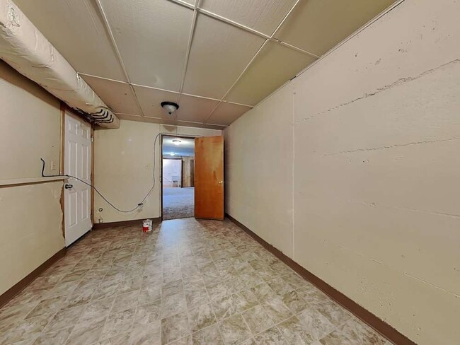 Building Photo - 617 S 301st St