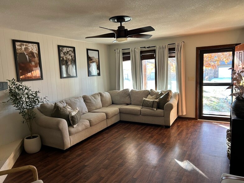 Building Photo - 702 S Taylor St