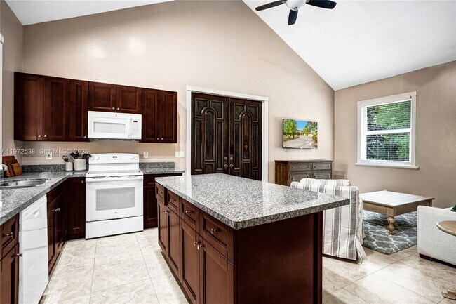 Building Photo - 13161 179th Ct N