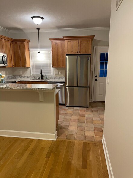 Building Photo - 126 1st Ave NW