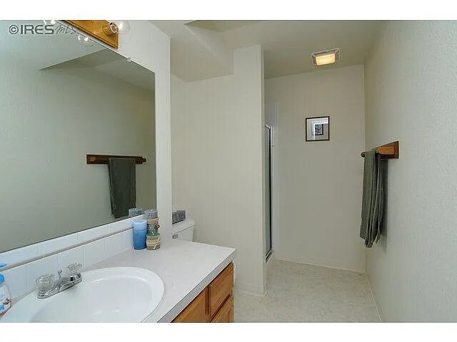 Building Photo - 557 Sherri Dr