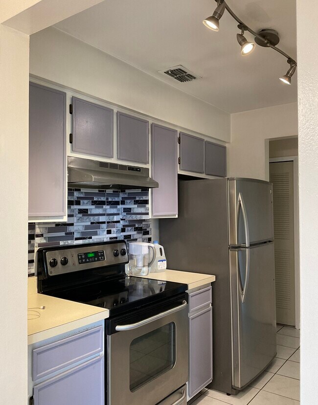 Building Photo - 7051 Citrus Point Ct