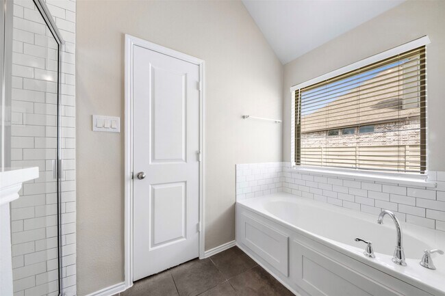 Building Photo - 4610 Orchard Creek Ln