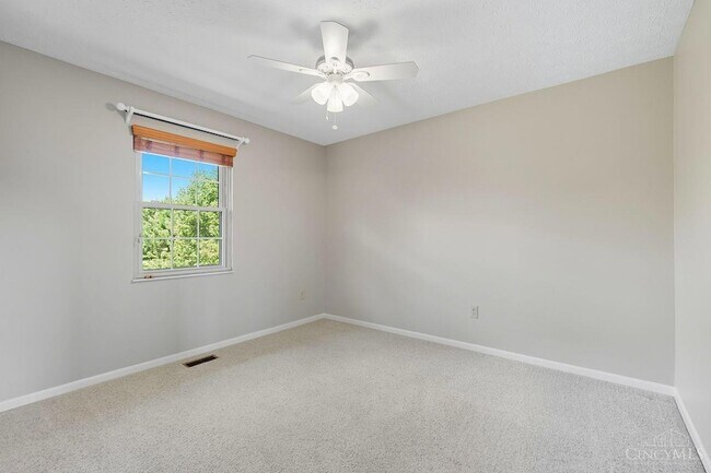 Building Photo - 6671 Foxfield Dr