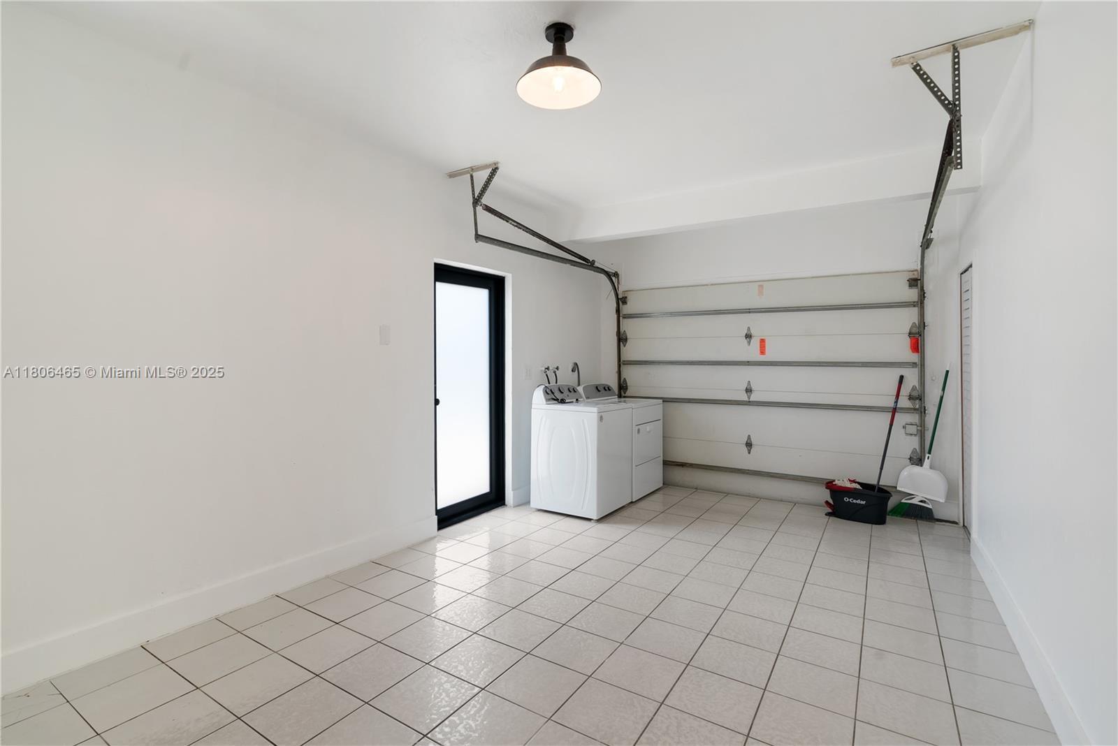 Building Photo - 9200 SW 62nd St
