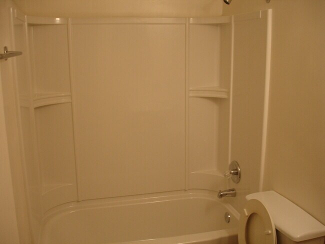 Building Photo - 2114 NW 55th Blvd