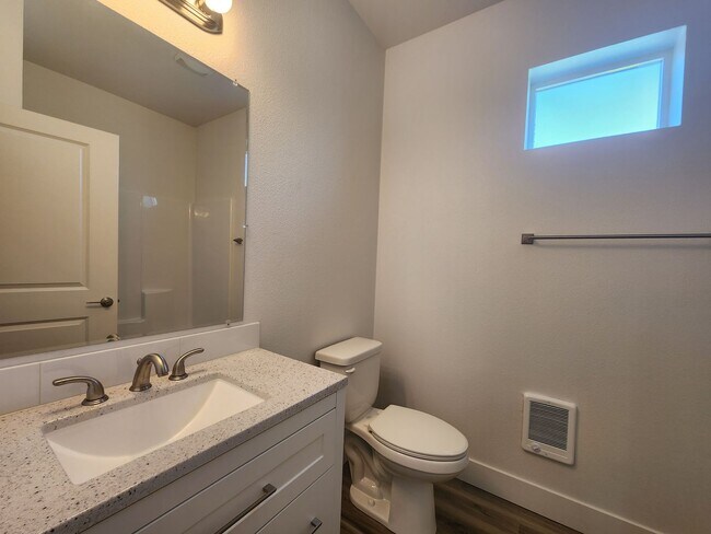 Building Photo - Beautiful Brand New Modern Apartment Homes...