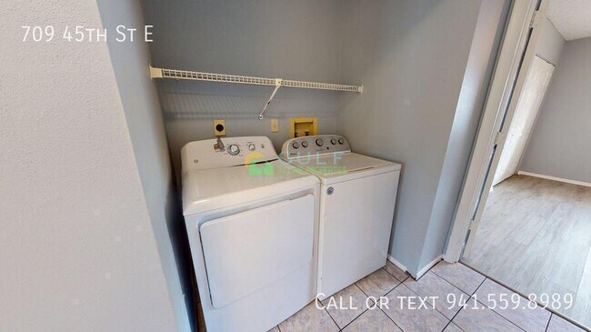 Building Photo - 709 45th St E