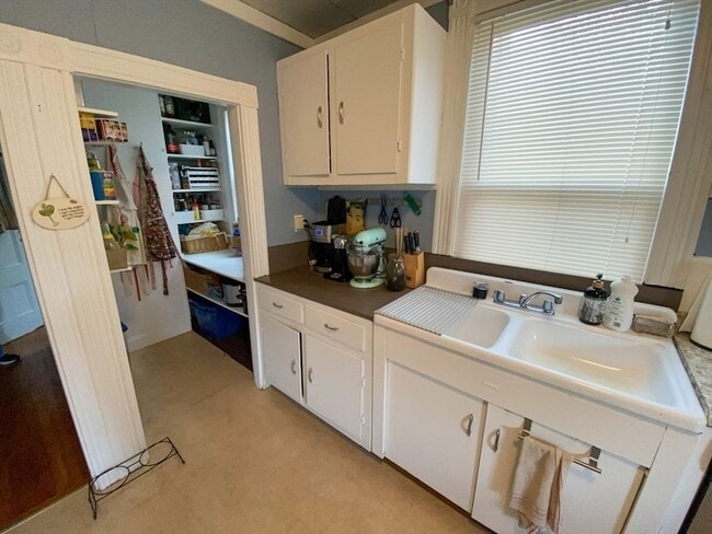 Building Photo - 125 Brattle St