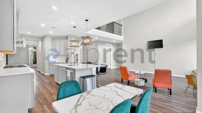 Building Photo - 17685 Martin Crk Ln