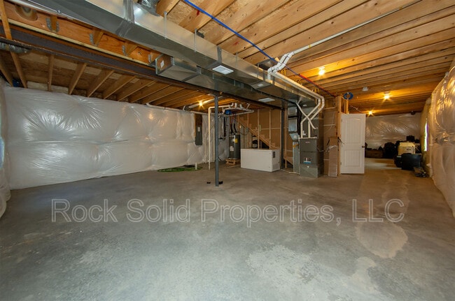 Building Photo - 1638 Elsie Jean Trl