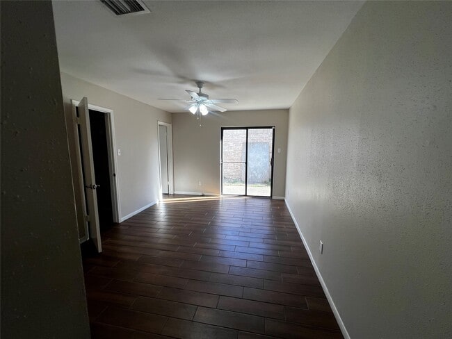 Building Photo - 18522 Glen Briar Ln