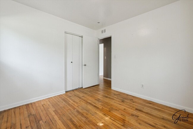 Building Photo - 3 Bedroom Ranch - $1,350