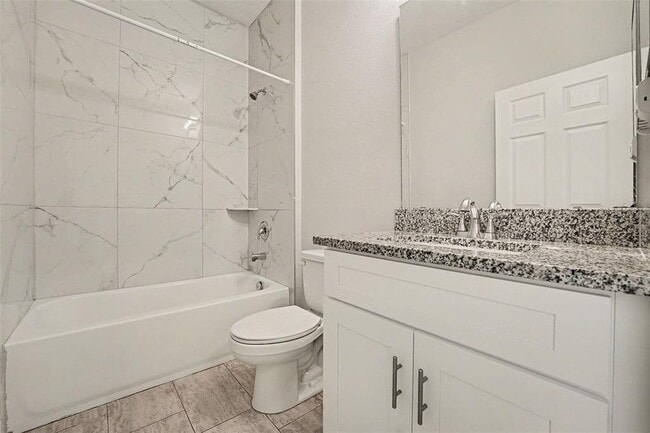 Building Photo - 707 Leopard Ct