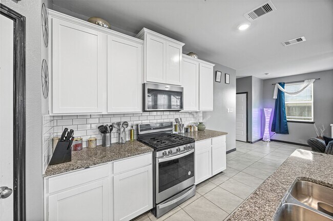 Building Photo - 12312 Swae Lee St