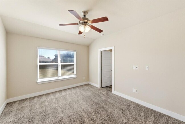 Building Photo - 7013 Brick Slope Path