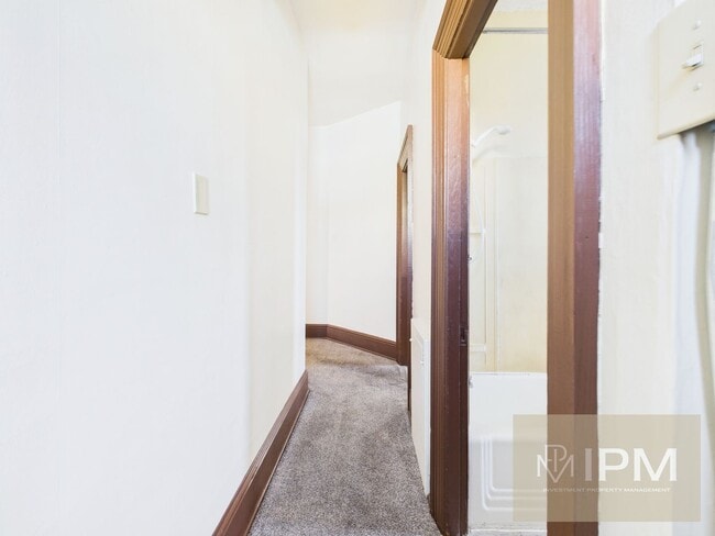 Building Photo - 24 N Main St